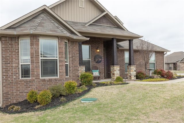 951 Piper Street, Cave Springs, AR 72718