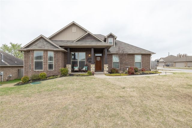 951 Piper Street, Cave Springs, AR 72718