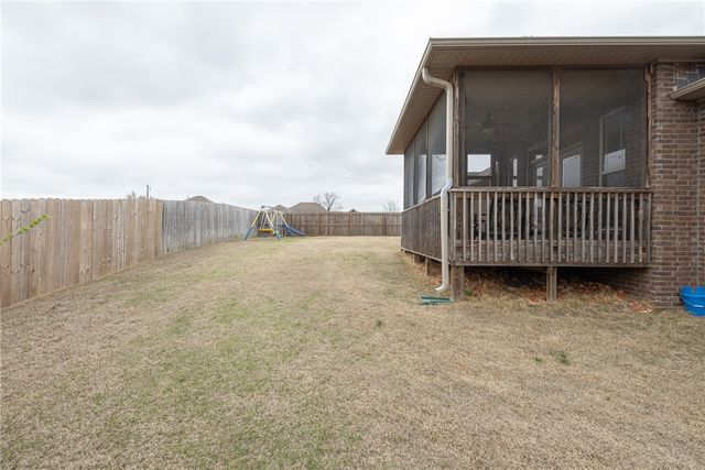 951 Piper Street, Cave Springs, AR 72718