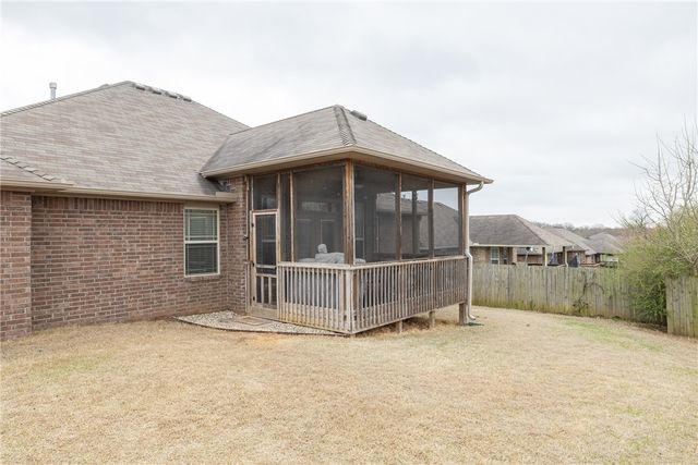 951 Piper Street, Cave Springs, AR 72718