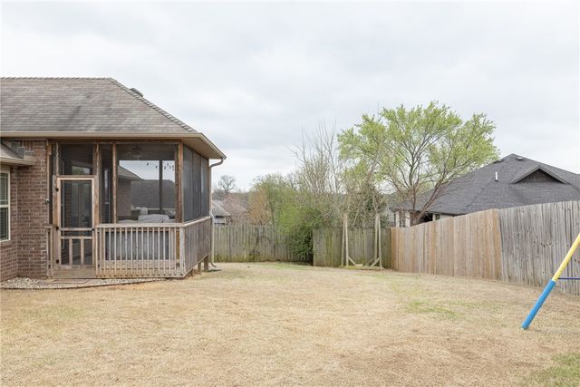 951 Piper Street, Cave Springs, AR 72718