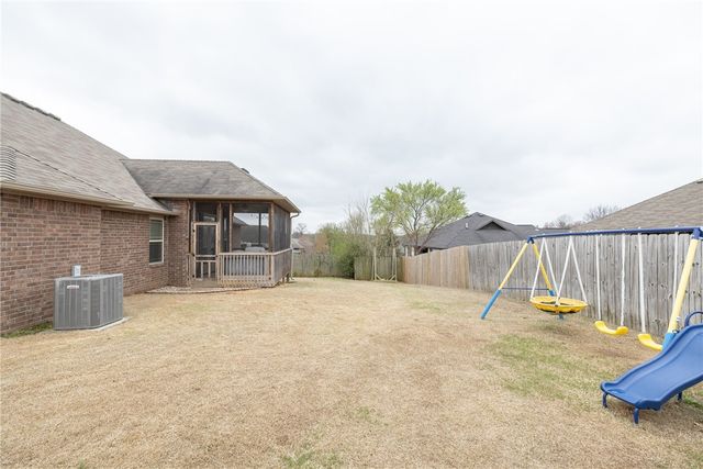 951 Piper Street, Cave Springs, AR 72718