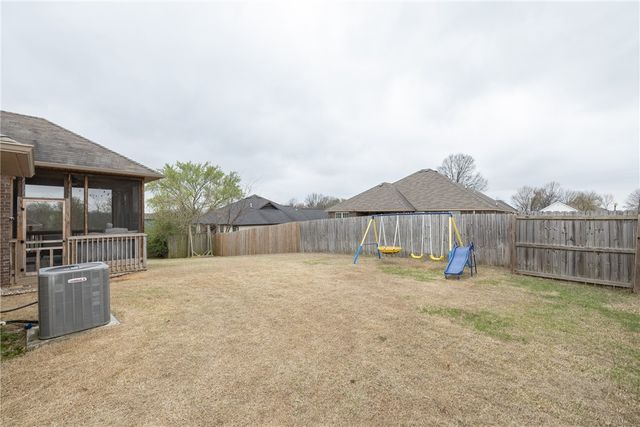 951 Piper Street, Cave Springs, AR 72718