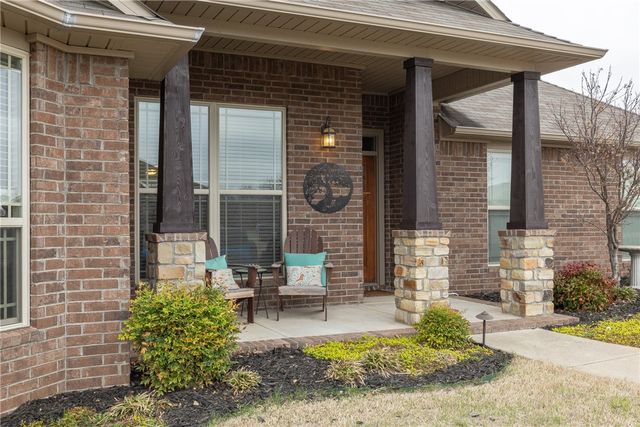 951 Piper Street, Cave Springs, AR 72718