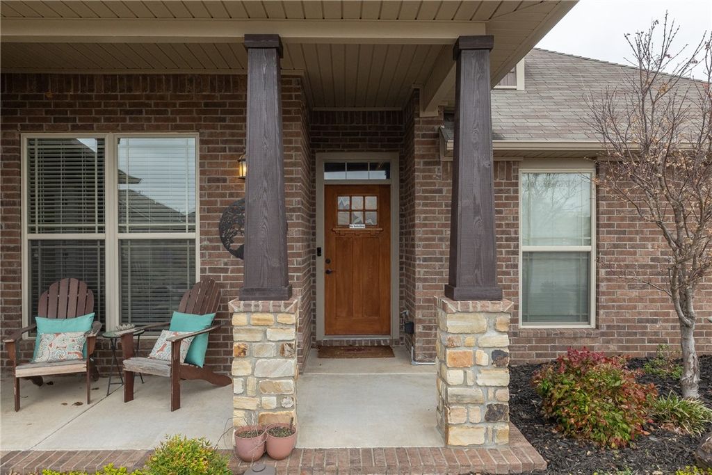 951 Piper Street, Cave Springs, AR 72718