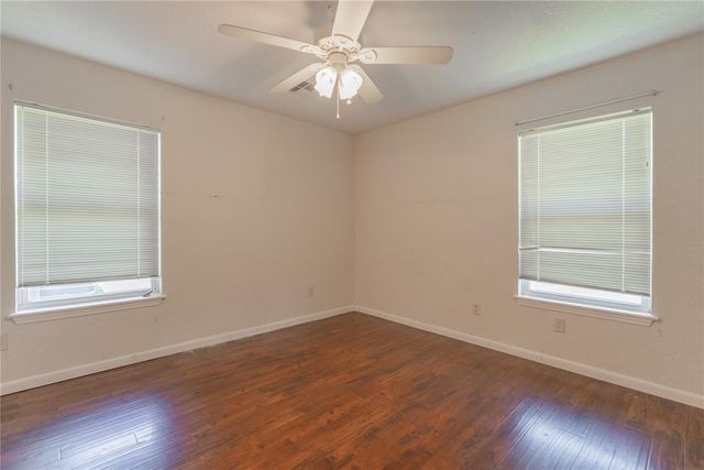 913 SW 16th Street, Moore, OK 73160