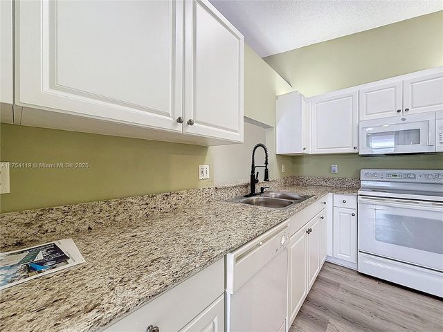 139 Sausalito Dr, Boynton Beach, FL 33436