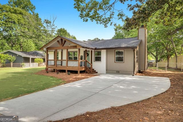 2831 Ivanhoe Lane SE, Smyrna, GA 30082