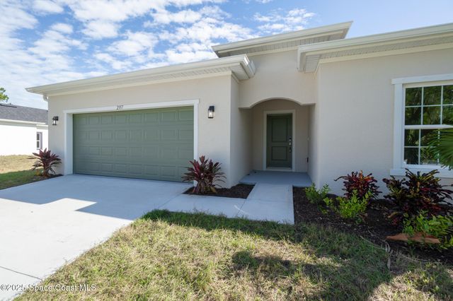 2357 Hagoplan Avenue SW, Palm Bay, FL 32908