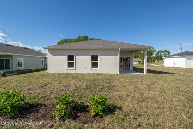 2357 Hagoplan Avenue SW, Palm Bay, FL 32908