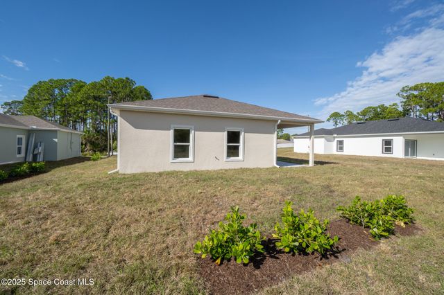 2357 Hagoplan Avenue SW, Palm Bay, FL 32908
