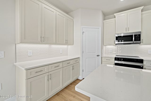 2357 Hagoplan Avenue SW, Palm Bay, FL 32908