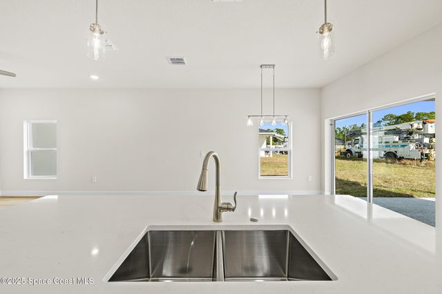 2357 Hagoplan Avenue SW, Palm Bay, FL 32908