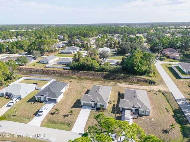 2357 Hagoplan Avenue SW, Palm Bay, FL 32908