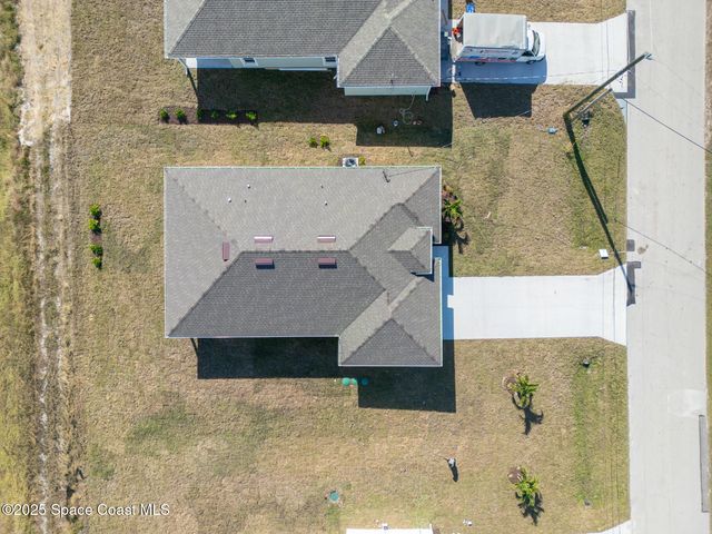 2357 Hagoplan Avenue SW, Palm Bay, FL 32908