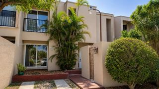 9155 Fontainebleau Blvd 6, Miami, FL 33172