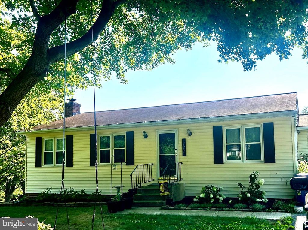 8661 SAINT ANDREWS DR, Chesapeake Beach, MD 20732