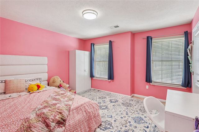 8049 Hinsdale Lane, South Fayette, PA 15057