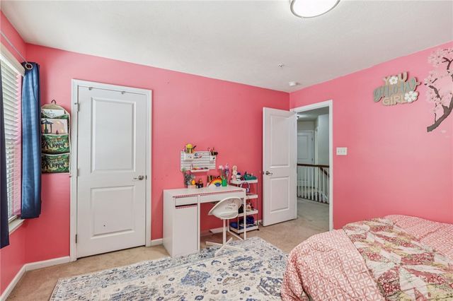 8049 Hinsdale Lane, South Fayette, PA 15057