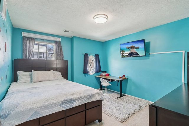 8049 Hinsdale Lane, South Fayette, PA 15057