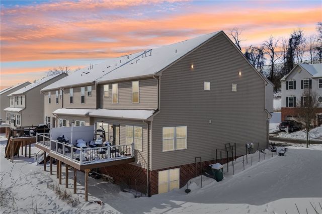 8049 Hinsdale Lane, South Fayette, PA 15057