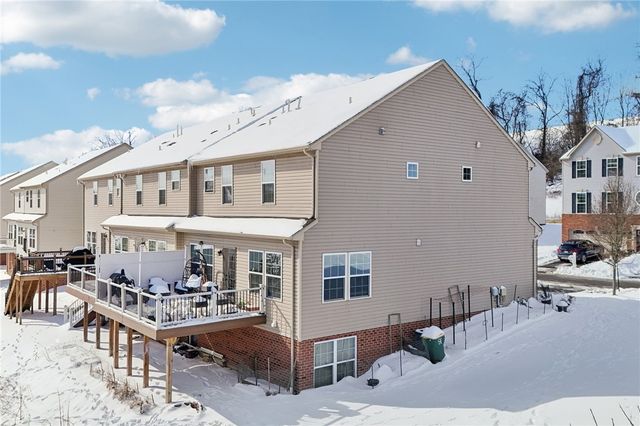 8049 Hinsdale Lane, South Fayette, PA 15057