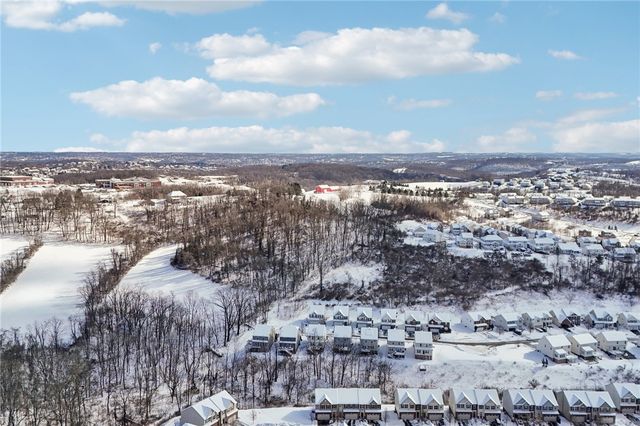 8049 Hinsdale Lane, South Fayette, PA 15057