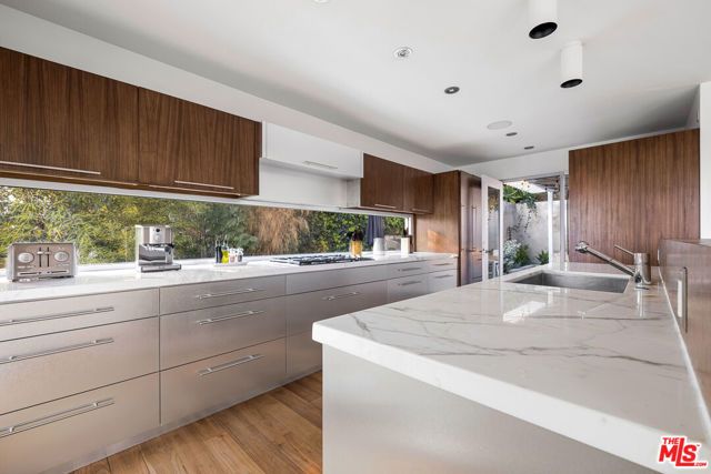 8737 St Ives Drive, Los Angeles, CA 90069