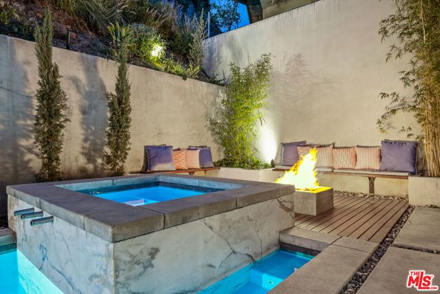 8737 St Ives Drive, Los Angeles, CA 90069