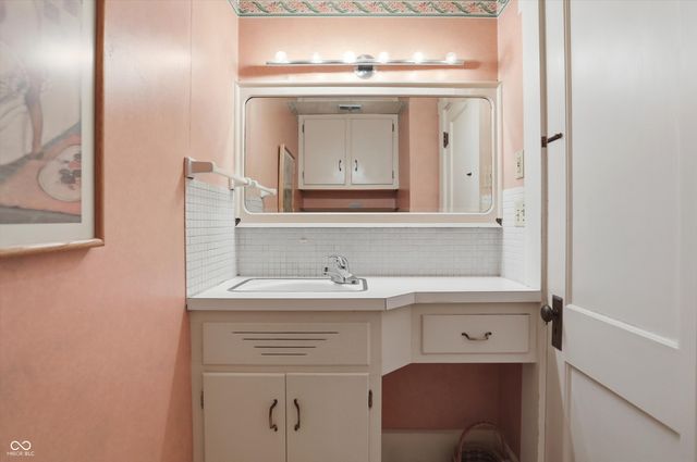 227 W Mechanic Street, Shelbyville, IN 46176