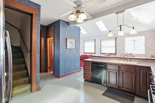 227 W Mechanic Street, Shelbyville, IN 46176