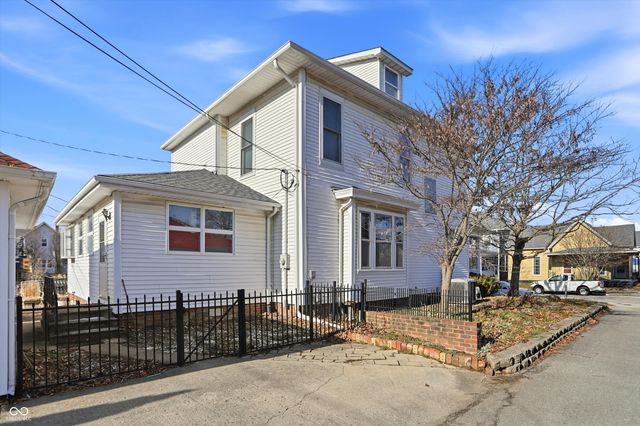 227 W Mechanic Street, Shelbyville, IN 46176