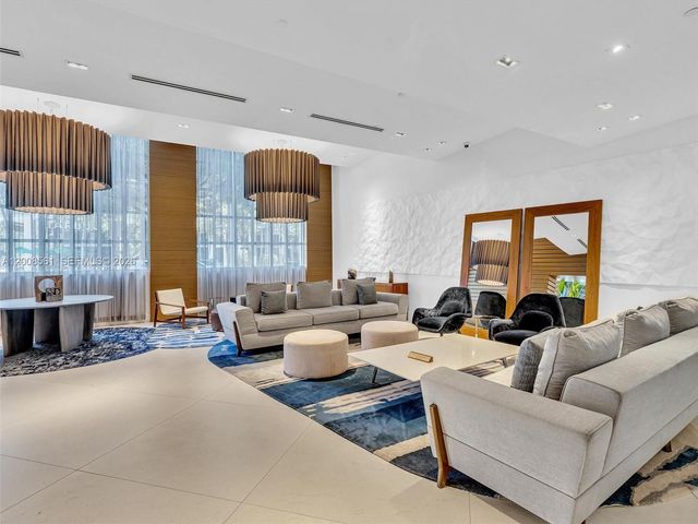3301 NE 1st Ave M0306, Miami, FL 33137