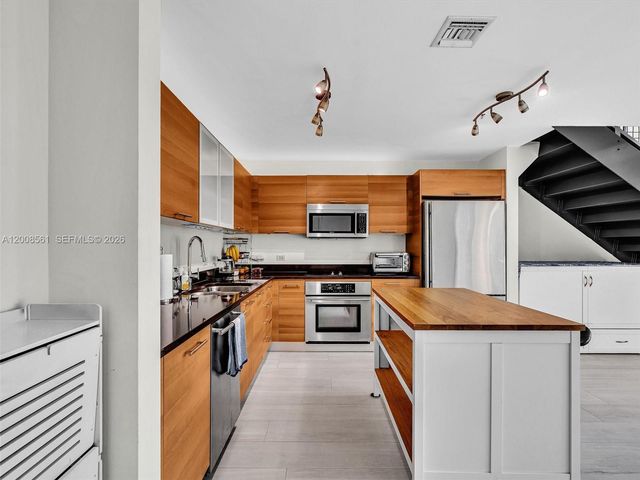 3301 NE 1st Ave M0306, Miami, FL 33137