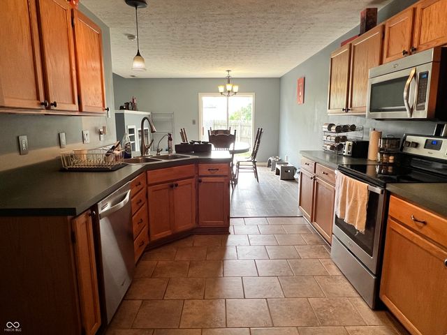 9911 Worthington Boulevard, Fishers, IN 46038