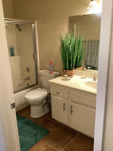 74800 Sheryl Avenue 11-1, Palm Desert, CA 92260