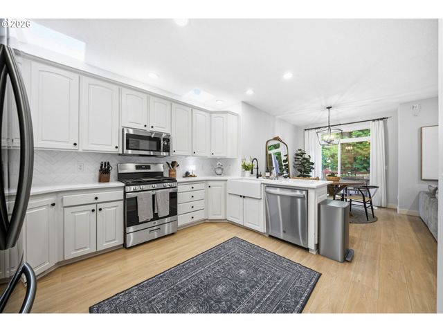 14651 Se HEMMEN Ave, Clackamas, OR 97015