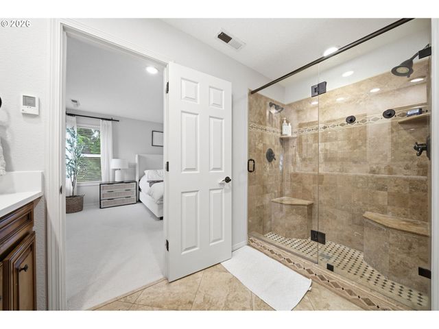 14651 Se HEMMEN Ave, Clackamas, OR 97015