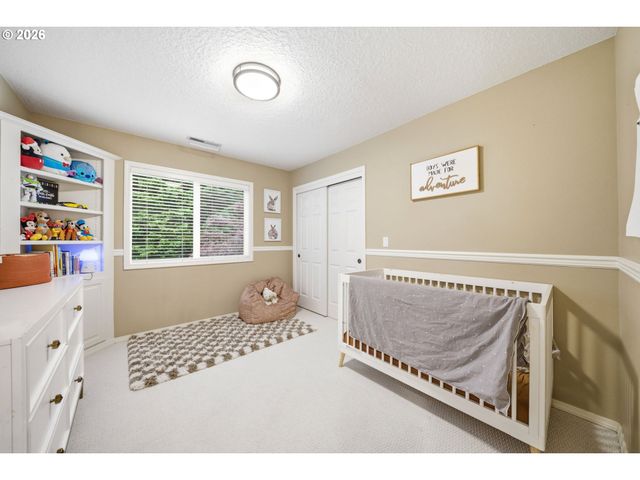 14651 Se HEMMEN Ave, Clackamas, OR 97015