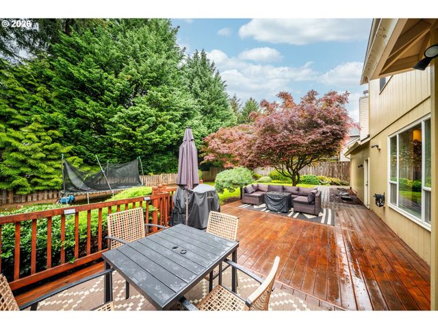 14651 Se HEMMEN Ave, Clackamas, OR 97015