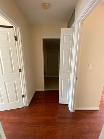 22 Chestnut St 22, Cambridge, MA 02139