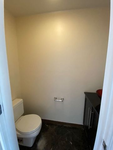 22 Chestnut St 22, Cambridge, MA 02139