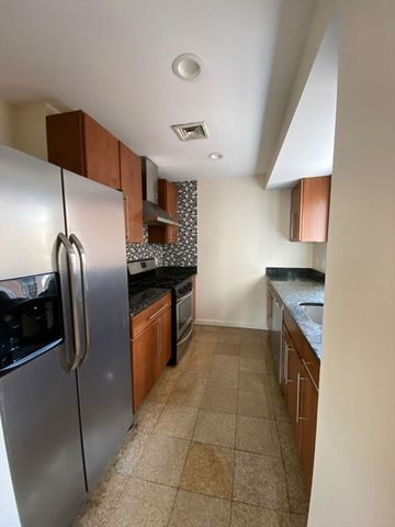 22 Chestnut St 22, Cambridge, MA 02139