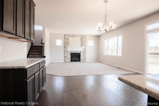 953 Guenevere Drive, Oxford, MI 48371