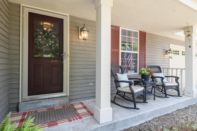 2147 Inverness DRIVE, Waukesha, WI 53186