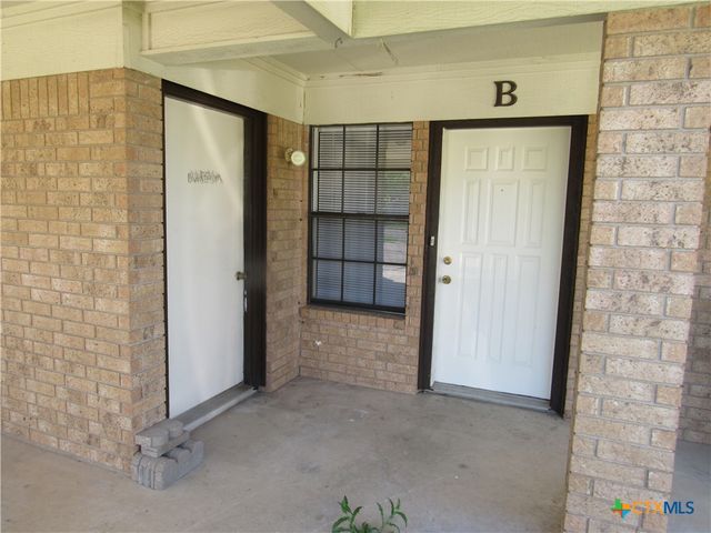 2406-B Shoemaker, Killeen, TX 76543