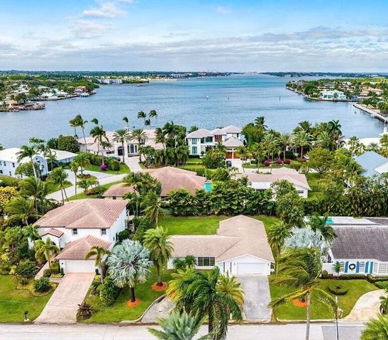 41 Bimini Cove Drive, Ocean Ridge, FL 33435