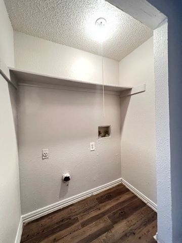 2219 Aspen Drive, Dallas, TX 75227