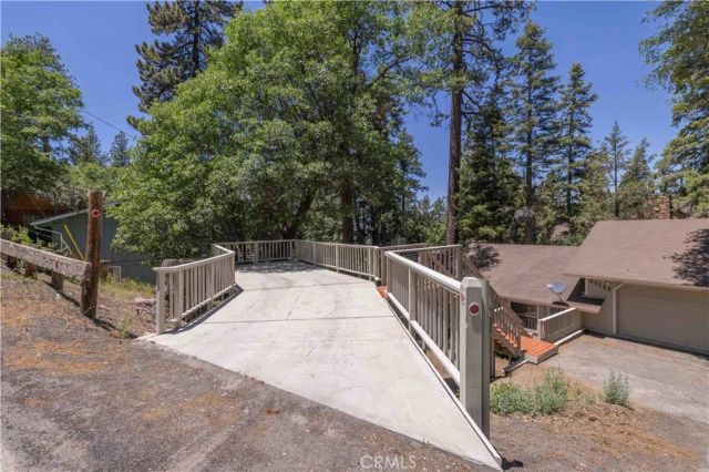 43133 Moonridge Rd, Big Bear, CA 92315