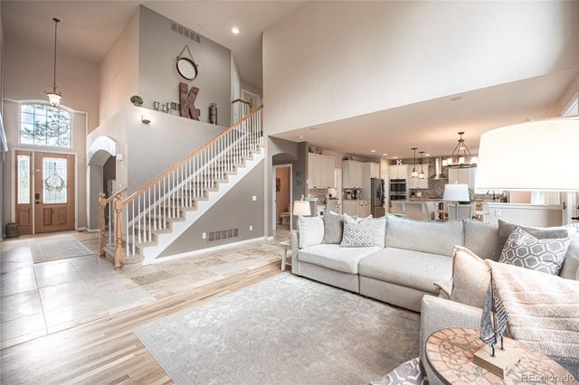 1000 Cochetopa Drive, Larkspur, CO 80118
